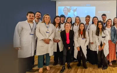 Biobanco do HA recebe treinamento de equipe do IARC França